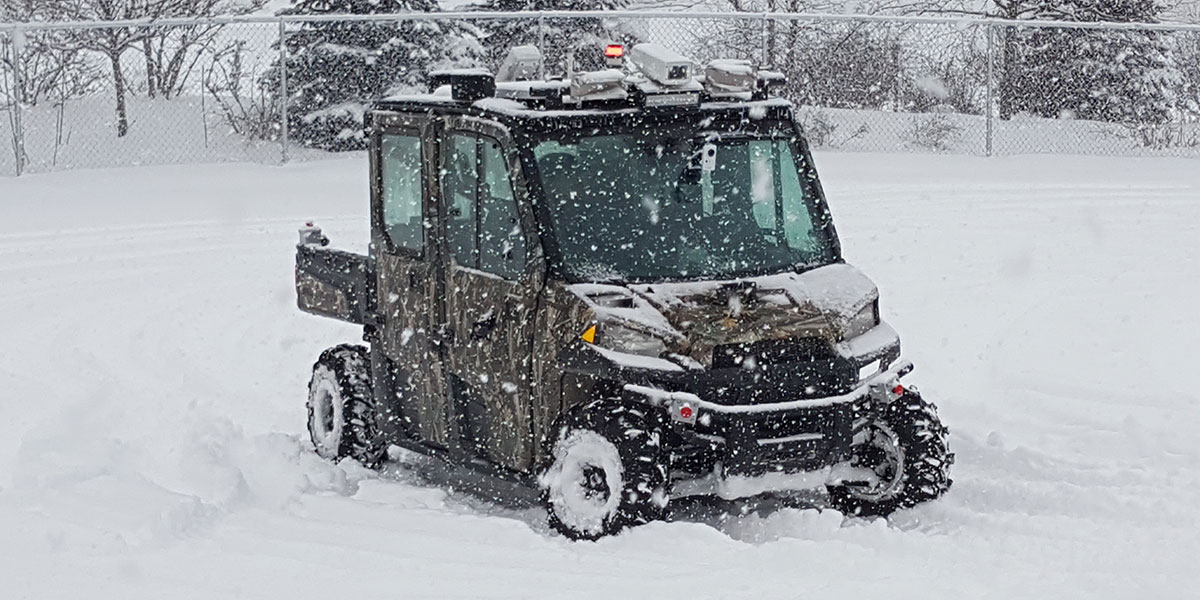 Teleoperating vehicle drives through snow